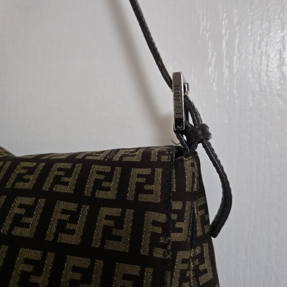 Authentic Fendi brown canvas signature FF Baguette Bag - Picture 9 of 15